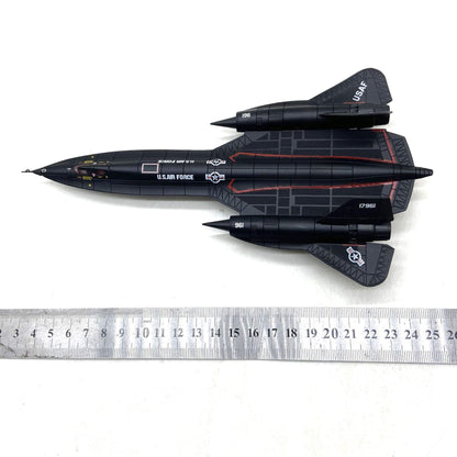 Figrhub® SR-71 Blackbird (1:144)